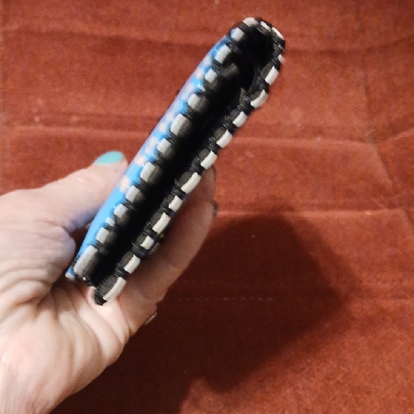 Hawaii Floral Blue Wallet - Picture 8 of 8